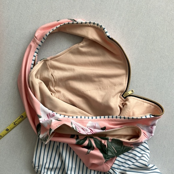 ALBION Floral and Striped One piece Swimsuit (XL) - Picture 7 of 8